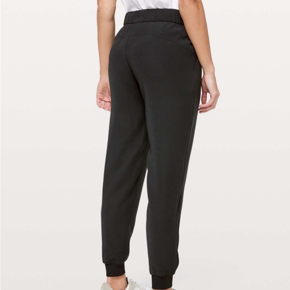 Lululemon On the Fly Joggers